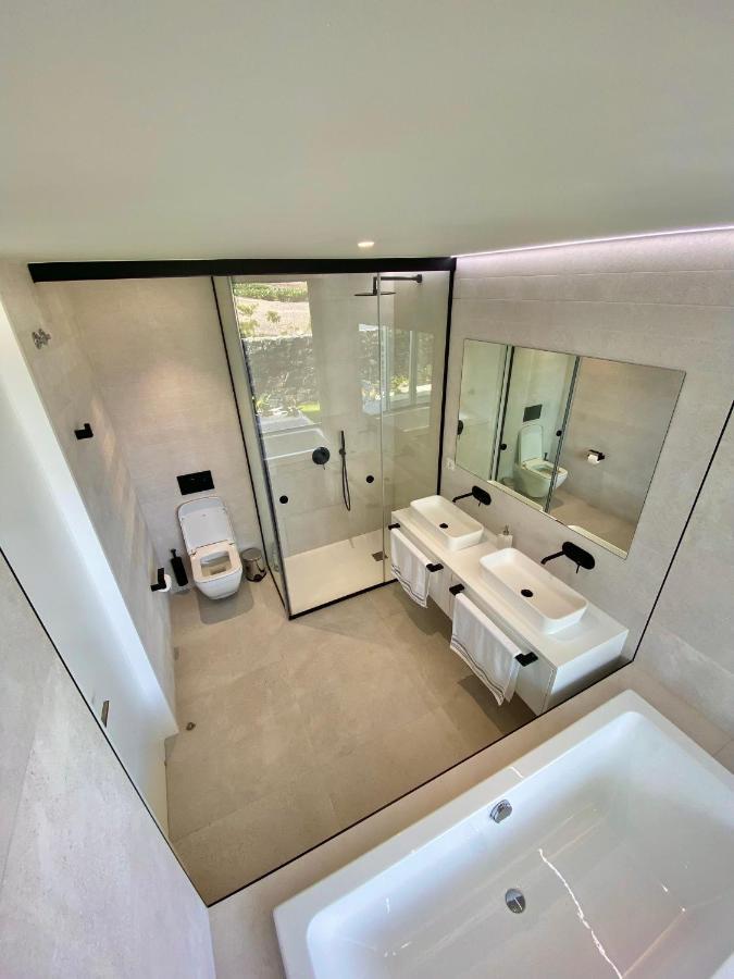 Rocavista - Villa With Heated Rooftop Pool And Amazing Ocean View Costa Adeje  Exteriör bild